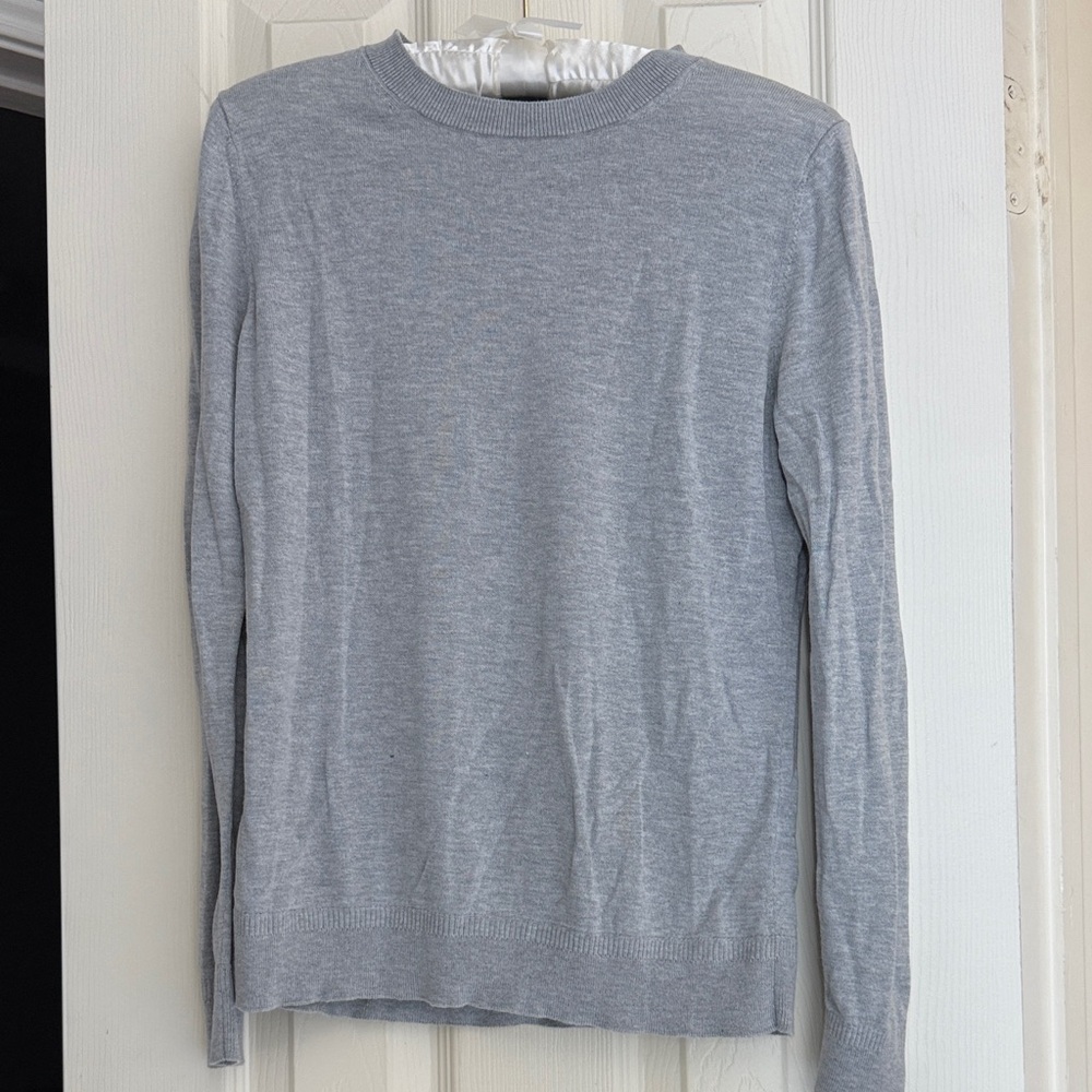 Banana Republic Light Gray Crewneck Sweater